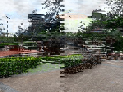 Look out for low-maintenance Duration at Brisbane tourist spot