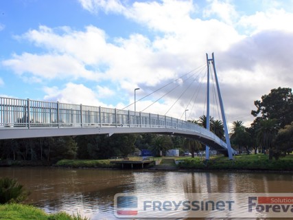 Specifier selects Dulux PC for steel bridge upgrade