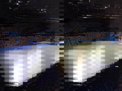 Gleaming Entertainment Centre floors ready for the spotlight! 