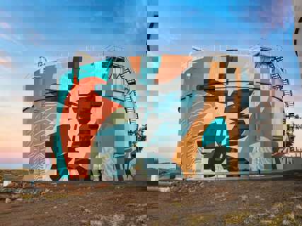 Water tank becomes art icon with Durebild STE and Weathershield