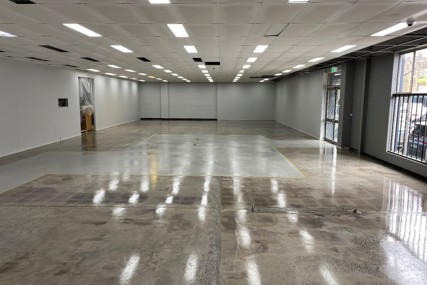 Worn out Dulux Trade Centre floor gets a Luxafloor facelift